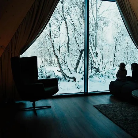 Forest Suites By Holmen Husky *